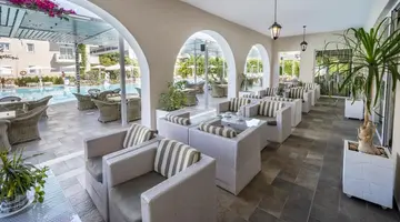 PERIDIS FAMILY RESORT