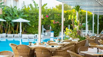 Peridis Family Resort