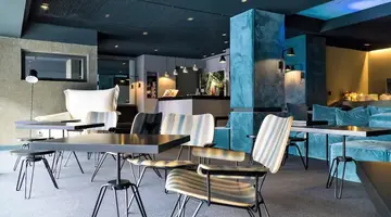 Periscope Hotel