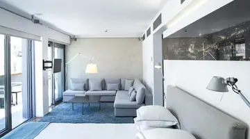 Periscope Hotel