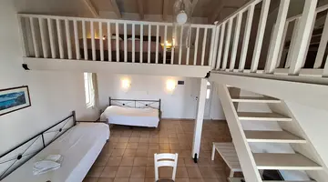 PERLA BEACH HOTEL APARTMENTS