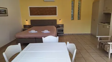 PERLA BEACH HOTEL APARTMENTS
