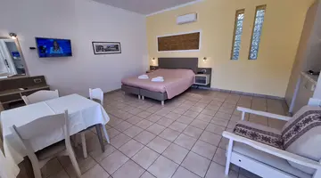 PERLA BEACH HOTEL APARTMENTS