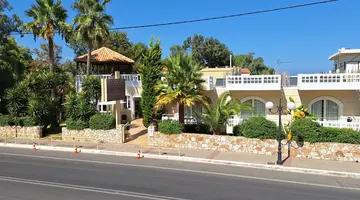 PERLA BEACH HOTEL APARTMENTS