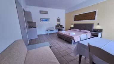PERLA BEACH HOTEL APARTMENTS