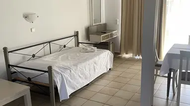PERLA BEACH HOTEL APARTMENTS
