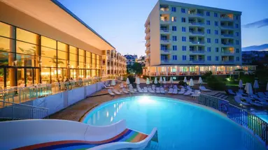 Perla Gold & Luxury Club