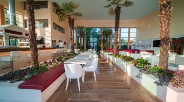 Perla Gold & Luxury Club