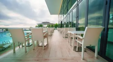 Perla Gold & Luxury Club