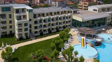 Perla Gold & Luxury Club