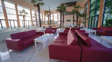 Perla Gold & Luxury Club