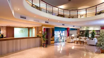 Perla Marina Hotel