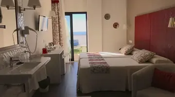 Perla Marina Hotel