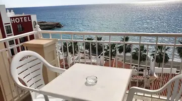 Perla Marina Hotel