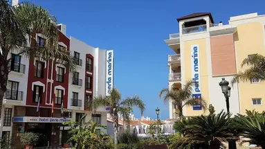Perla Marina Hotel