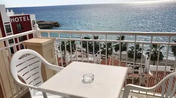 Perla Marina Hotel