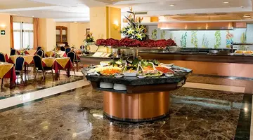 Perla Marina Hotel