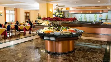 Perla Marina Hotel