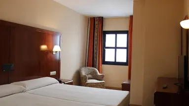 Perla Marina Hotel