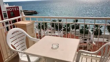 Perla Marina Hotel