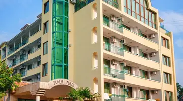 Perla Plaza Club