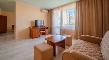 Perla Plaza Club