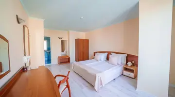 Perla Plaza Club