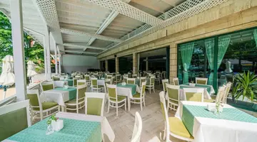 Perla Plaza Club