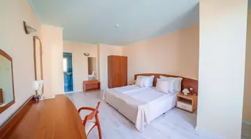 Perla Plaza Club