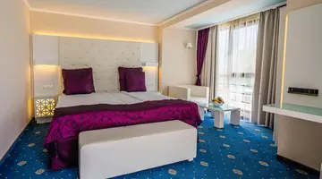 Perla Royal Club