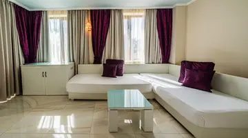 Perla Royal Club