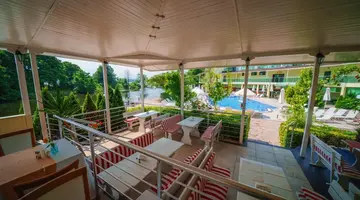 Perla Sun Club