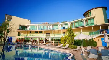 Perla Sun Club