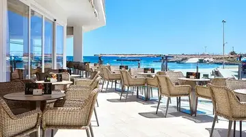 Perla Universal Hotel