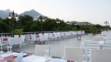 Perre La Mer Hotel