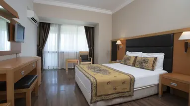 Perre La Mer Hotel