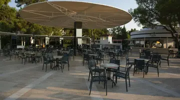 Perre La Mer Hotel