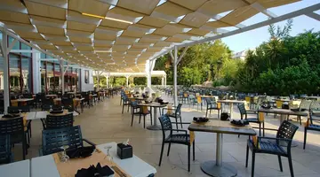 Perre La Mer Hotel