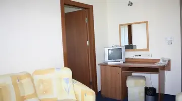 PERUNIKA
