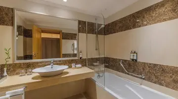 Pestana Carlton Madeira Ocean Resort Hot