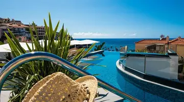 Pestana Fisherman Village