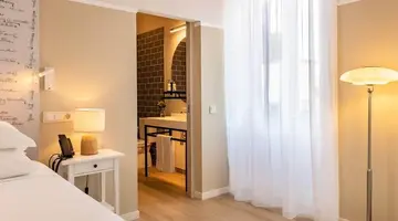 Pestana Fisherman Village