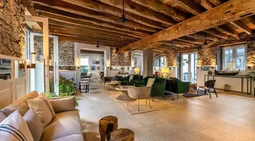 Pestana Fisherman Village