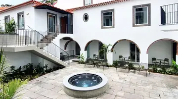 Pestana Fisherman Village