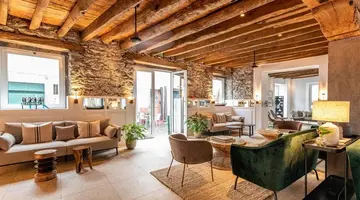 Pestana Fisherman Village
