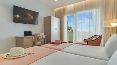 Pestana Promenade Ocean Resort Hotel