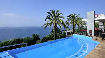 Pestana Promenade Ocean Resort Hotel