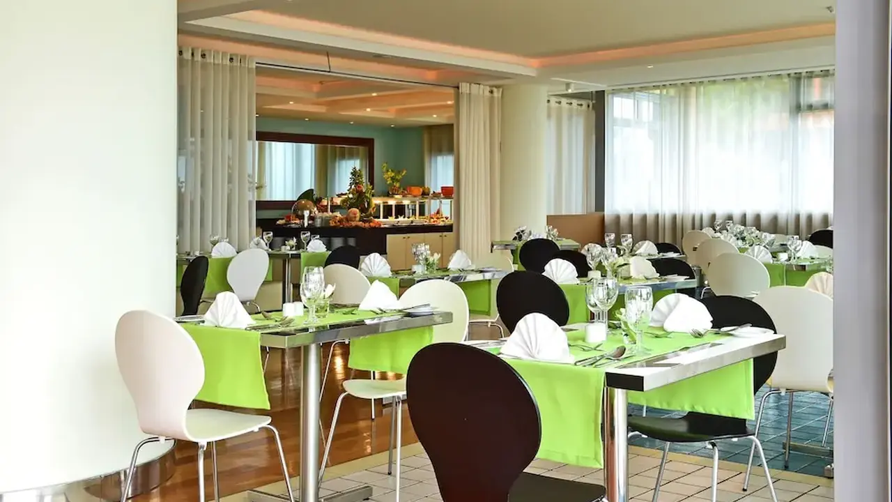Pestana Promenade Ocean Resort Hotel