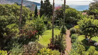 Pestana Village Garden Hotel