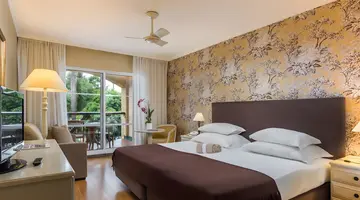 Pestana Village Garden Hotel